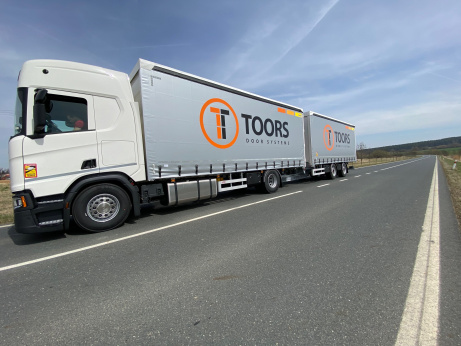 TOORS